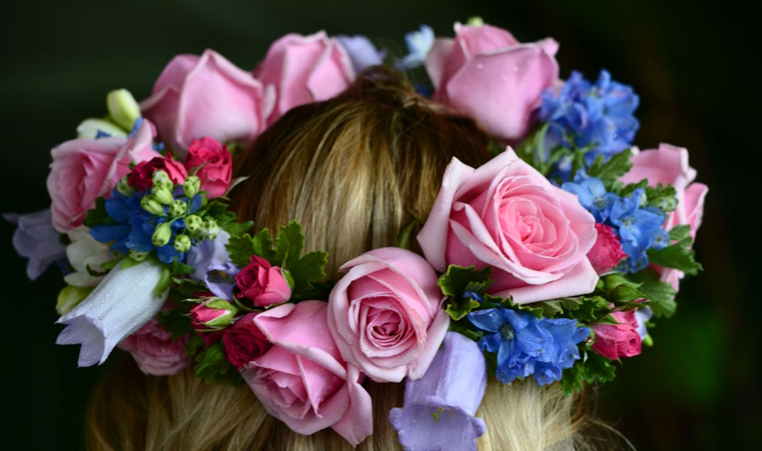 hairdressing and botanical design